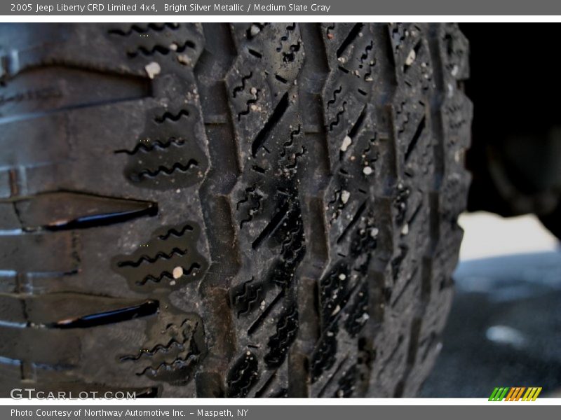 Bright Silver Metallic / Medium Slate Gray 2005 Jeep Liberty CRD Limited 4x4