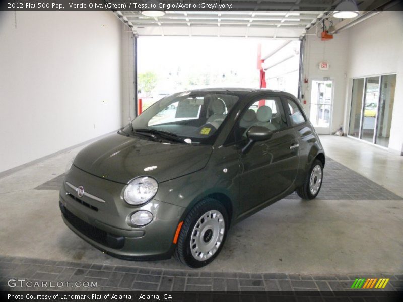 Verde Oliva (Green) / Tessuto Grigio/Avorio (Grey/Ivory) 2012 Fiat 500 Pop