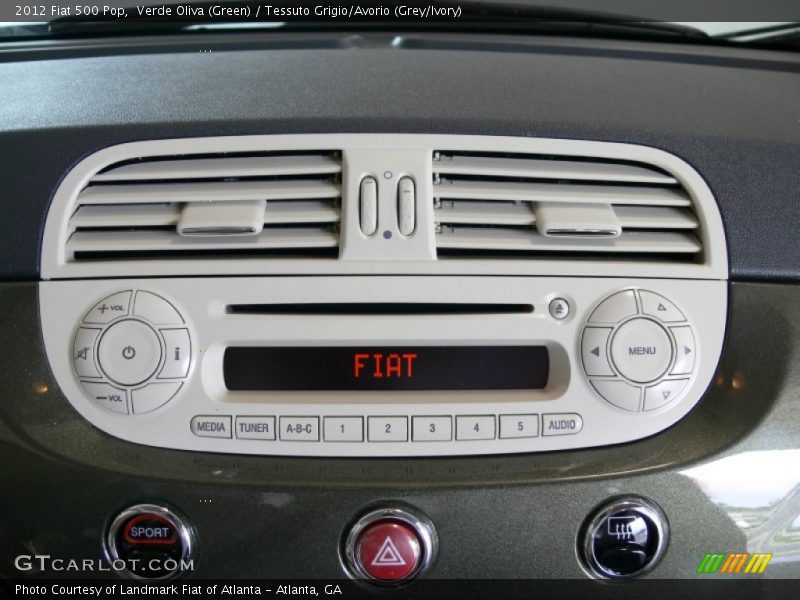 Verde Oliva (Green) / Tessuto Grigio/Avorio (Grey/Ivory) 2012 Fiat 500 Pop