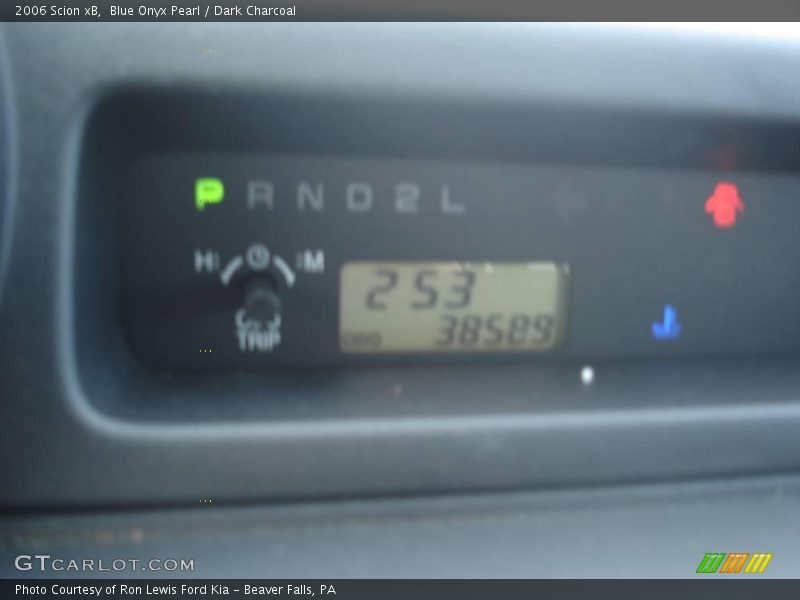 Blue Onyx Pearl / Dark Charcoal 2006 Scion xB