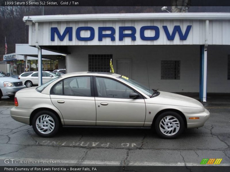 Gold / Tan 1999 Saturn S Series SL2 Sedan