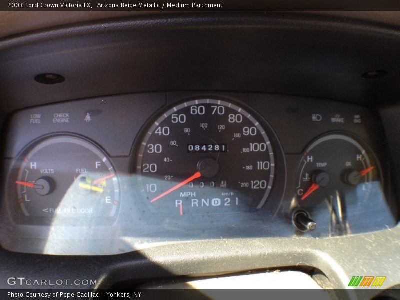 Arizona Beige Metallic / Medium Parchment 2003 Ford Crown Victoria LX