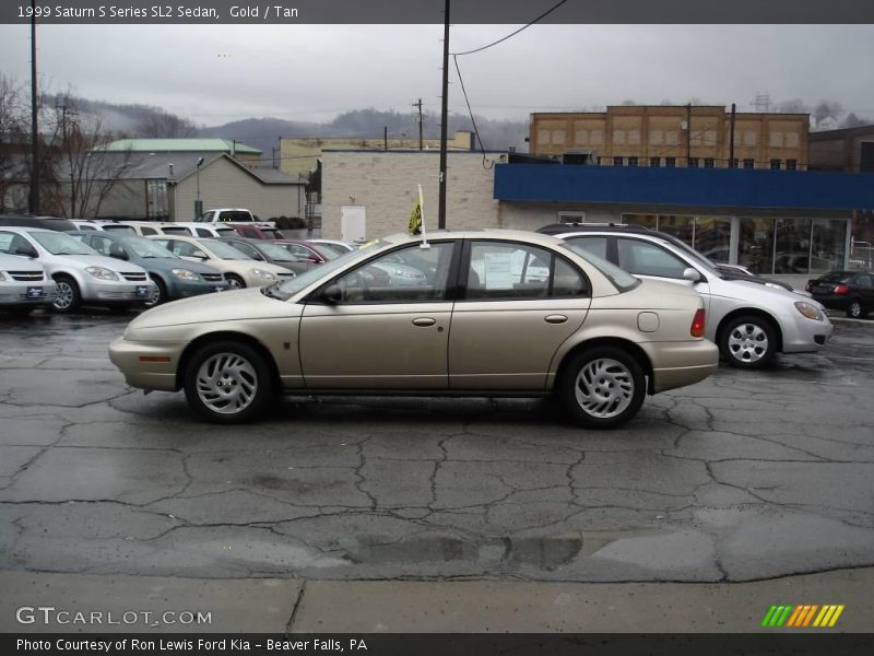 Gold / Tan 1999 Saturn S Series SL2 Sedan