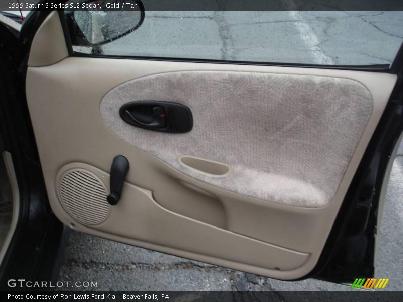 Gold / Tan 1999 Saturn S Series SL2 Sedan