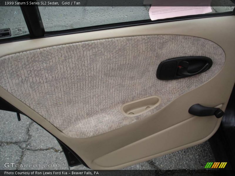 Gold / Tan 1999 Saturn S Series SL2 Sedan