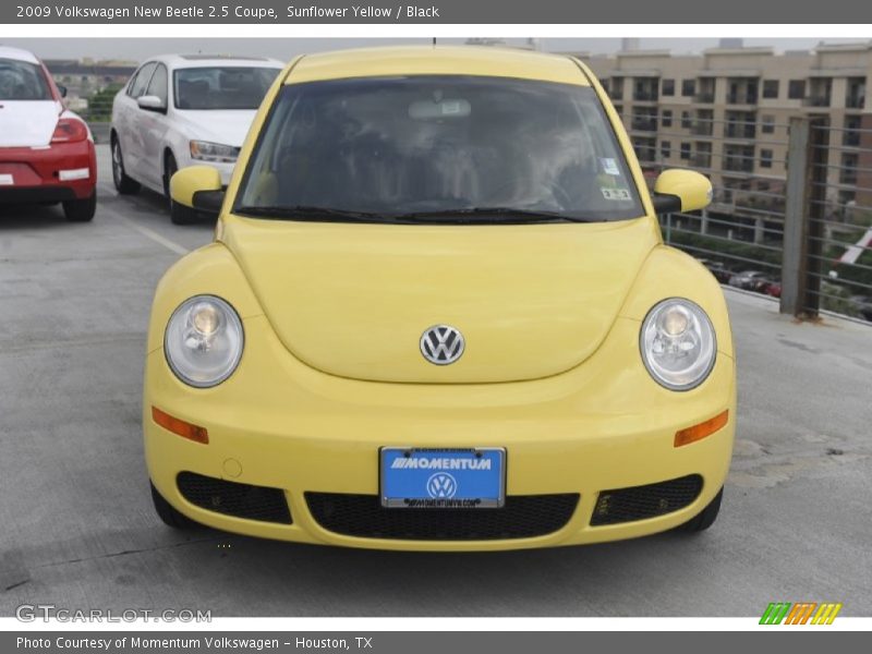 Sunflower Yellow / Black 2009 Volkswagen New Beetle 2.5 Coupe