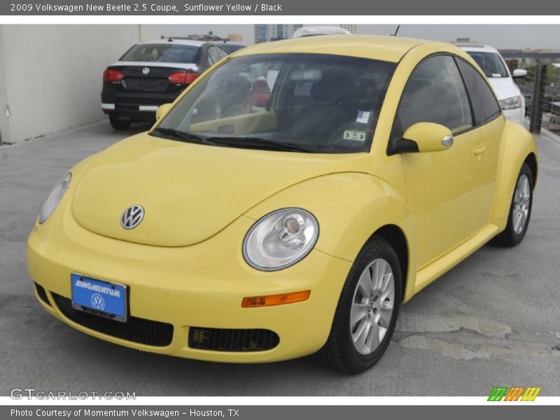 Sunflower Yellow / Black 2009 Volkswagen New Beetle 2.5 Coupe
