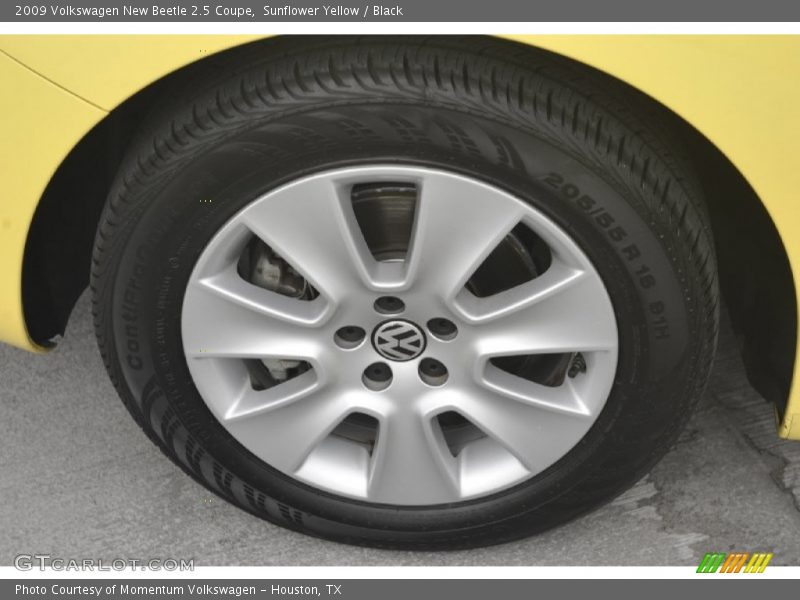 Sunflower Yellow / Black 2009 Volkswagen New Beetle 2.5 Coupe