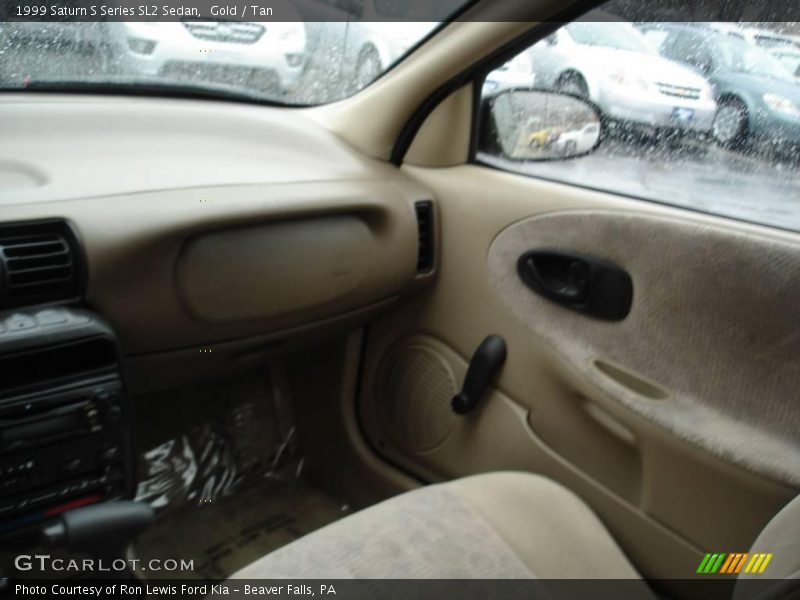 Gold / Tan 1999 Saturn S Series SL2 Sedan
