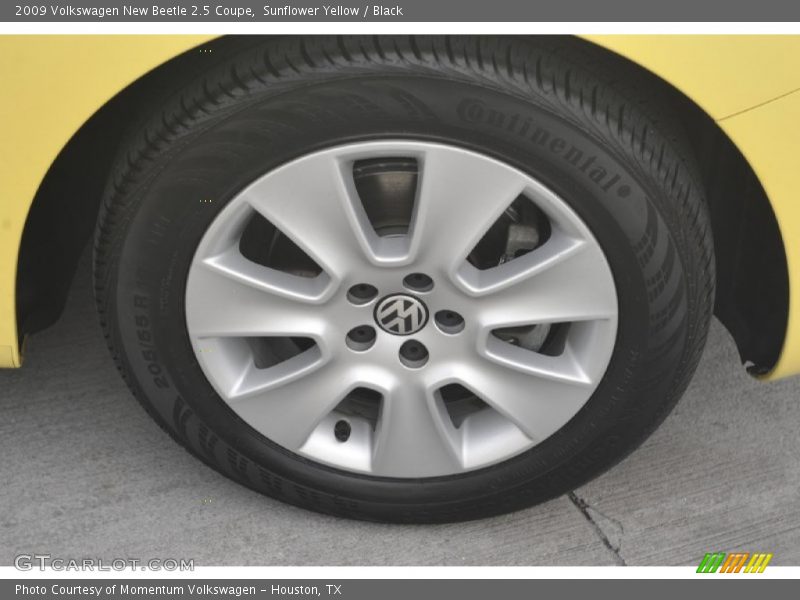 Sunflower Yellow / Black 2009 Volkswagen New Beetle 2.5 Coupe