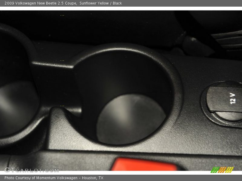 Sunflower Yellow / Black 2009 Volkswagen New Beetle 2.5 Coupe