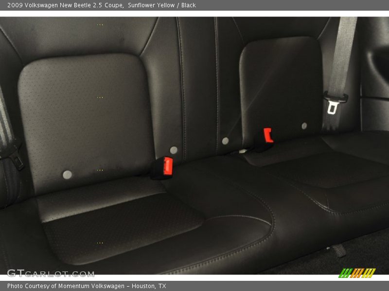 Sunflower Yellow / Black 2009 Volkswagen New Beetle 2.5 Coupe