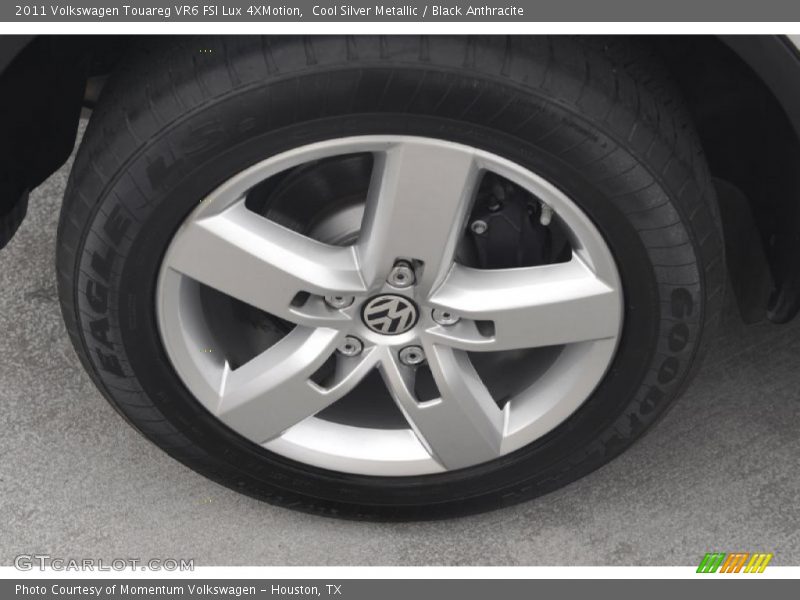 Cool Silver Metallic / Black Anthracite 2011 Volkswagen Touareg VR6 FSI Lux 4XMotion