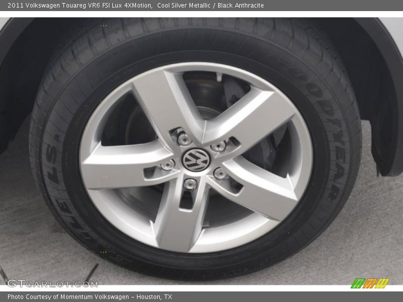 Cool Silver Metallic / Black Anthracite 2011 Volkswagen Touareg VR6 FSI Lux 4XMotion