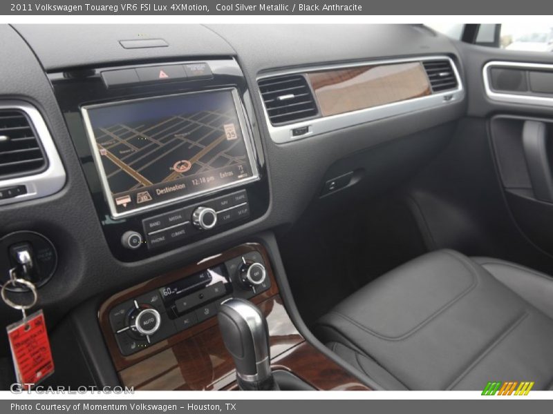 Cool Silver Metallic / Black Anthracite 2011 Volkswagen Touareg VR6 FSI Lux 4XMotion