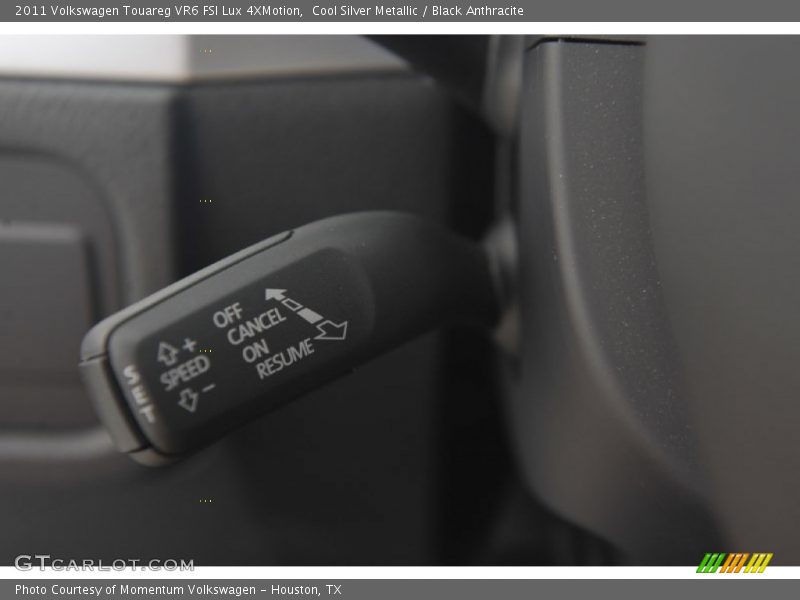 Cool Silver Metallic / Black Anthracite 2011 Volkswagen Touareg VR6 FSI Lux 4XMotion