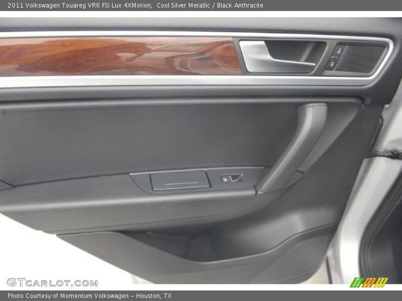 Cool Silver Metallic / Black Anthracite 2011 Volkswagen Touareg VR6 FSI Lux 4XMotion
