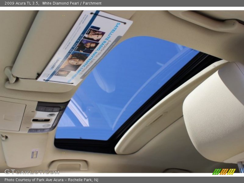 White Diamond Pearl / Parchment 2009 Acura TL 3.5