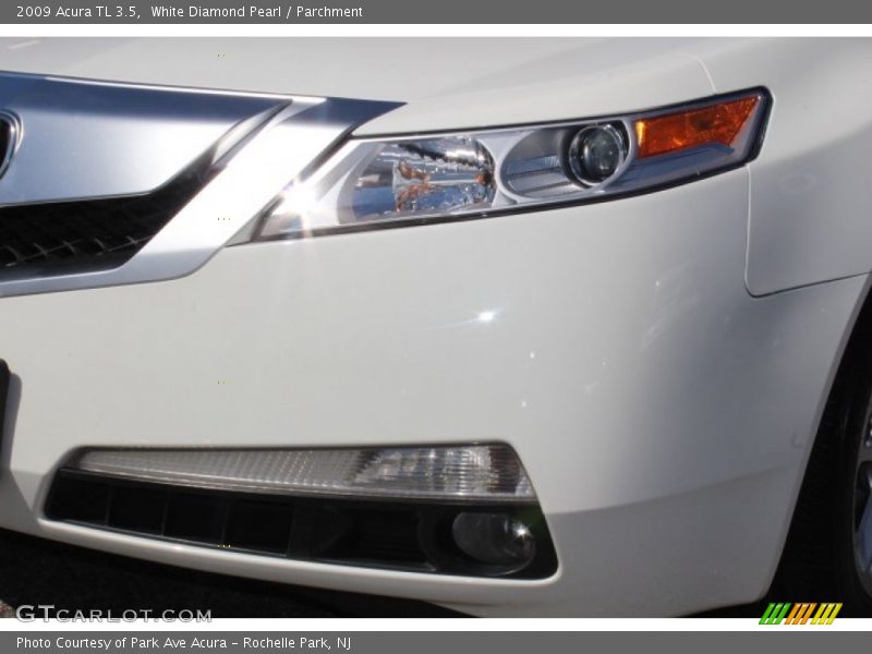 White Diamond Pearl / Parchment 2009 Acura TL 3.5