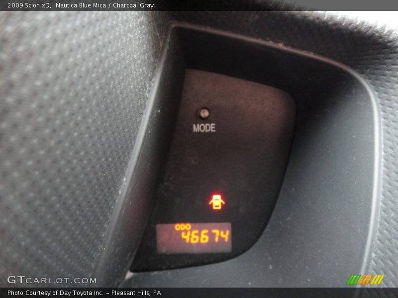 Nautica Blue Mica / Charcoal Gray 2009 Scion xD