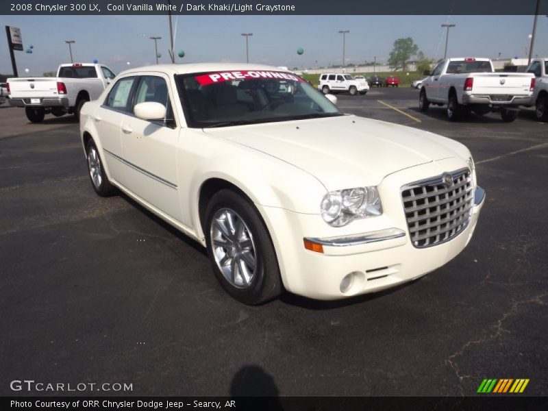 Cool Vanilla White / Dark Khaki/Light Graystone 2008 Chrysler 300 LX