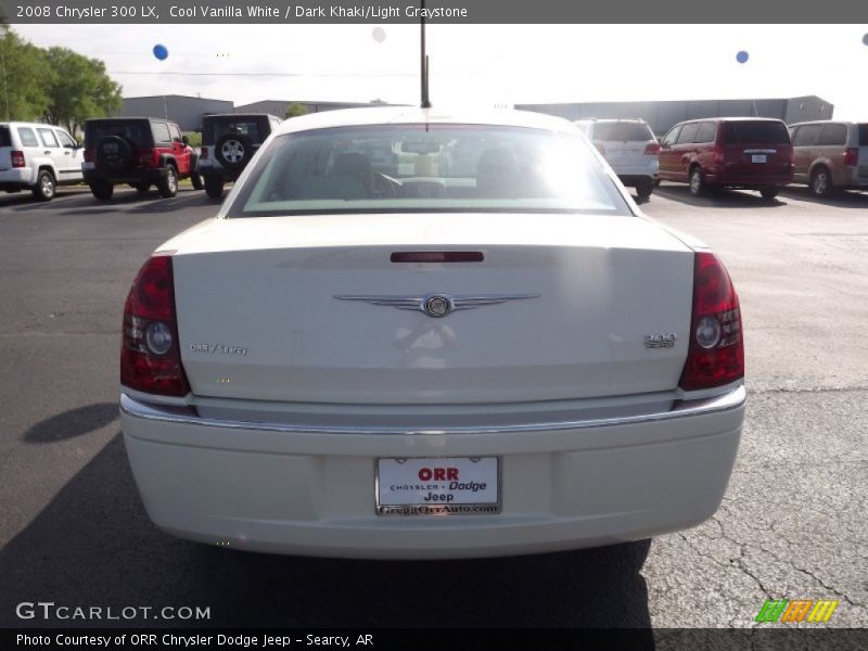 Cool Vanilla White / Dark Khaki/Light Graystone 2008 Chrysler 300 LX