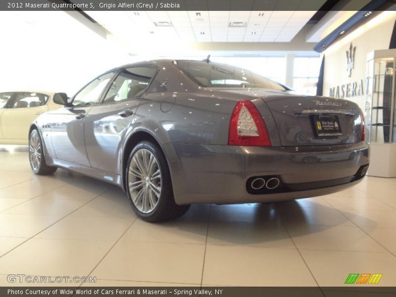 Grigio Alfieri (Grey) / Sabbia 2012 Maserati Quattroporte S