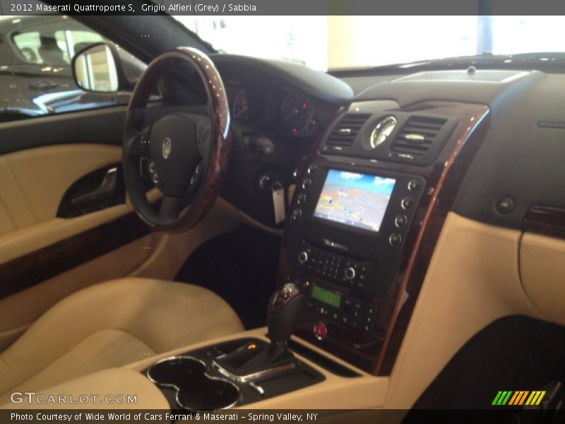 Grigio Alfieri (Grey) / Sabbia 2012 Maserati Quattroporte S