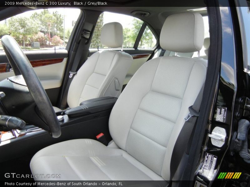 Front Seat of 2009 C 300 Luxury