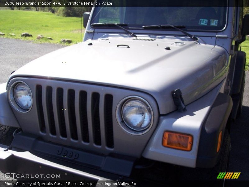 Silverstone Metallic / Agate 2000 Jeep Wrangler Sport 4x4