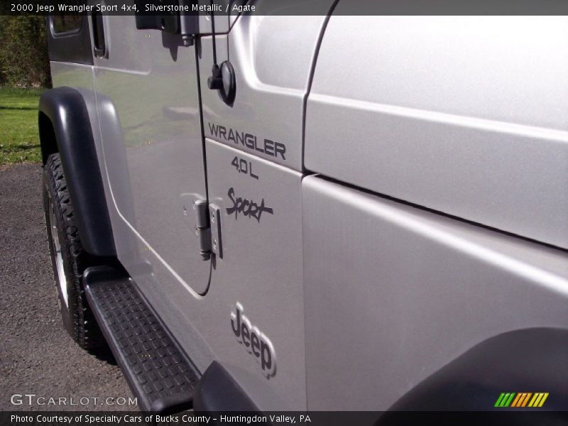 Silverstone Metallic / Agate 2000 Jeep Wrangler Sport 4x4