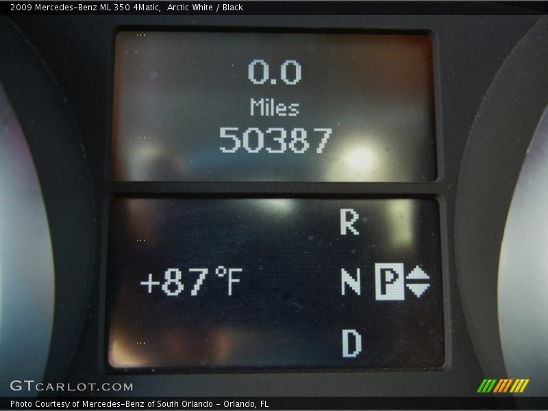 Arctic White / Black 2009 Mercedes-Benz ML 350 4Matic