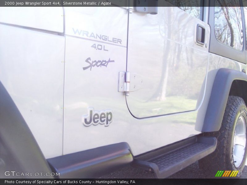 Silverstone Metallic / Agate 2000 Jeep Wrangler Sport 4x4