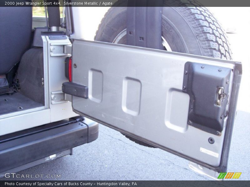 Silverstone Metallic / Agate 2000 Jeep Wrangler Sport 4x4