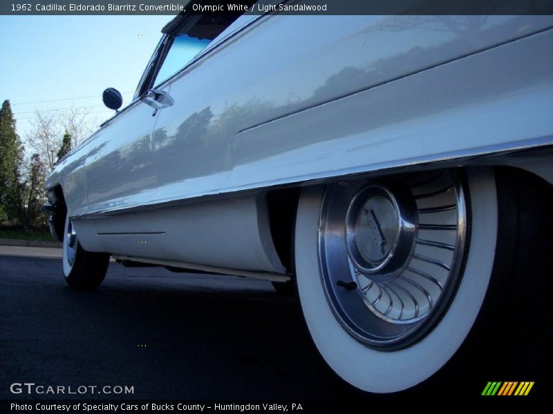 Olympic White / Light Sandalwood 1962 Cadillac Eldorado Biarritz Convertible