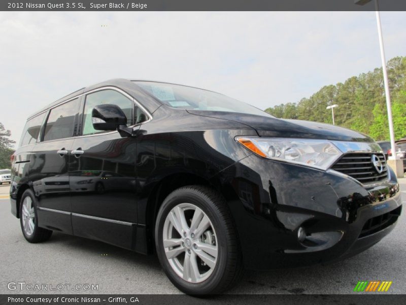 Front 3/4 View of 2012 Quest 3.5 SL