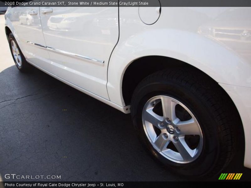 Stone White / Medium Slate Gray/Light Shale 2008 Dodge Grand Caravan SXT