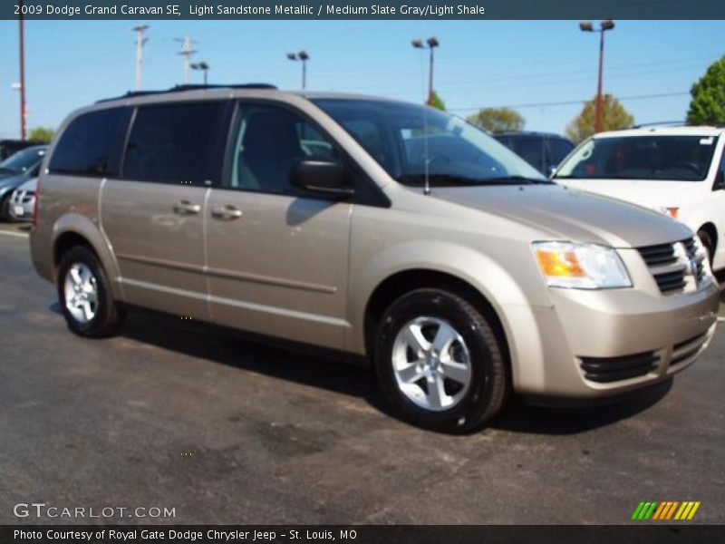Light Sandstone Metallic / Medium Slate Gray/Light Shale 2009 Dodge Grand Caravan SE