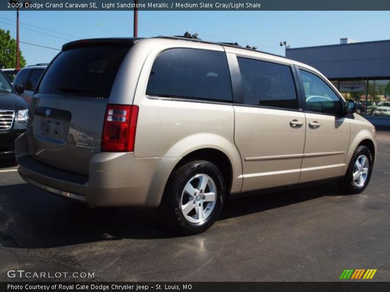 Light Sandstone Metallic / Medium Slate Gray/Light Shale 2009 Dodge Grand Caravan SE