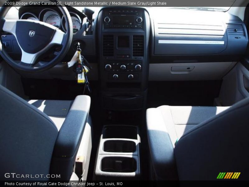 Light Sandstone Metallic / Medium Slate Gray/Light Shale 2009 Dodge Grand Caravan SE