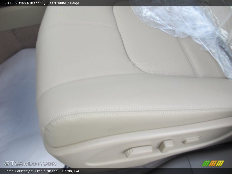 Pearl White / Beige 2012 Nissan Murano SL