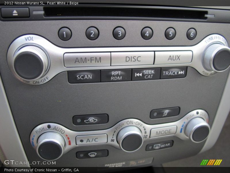 Pearl White / Beige 2012 Nissan Murano SL