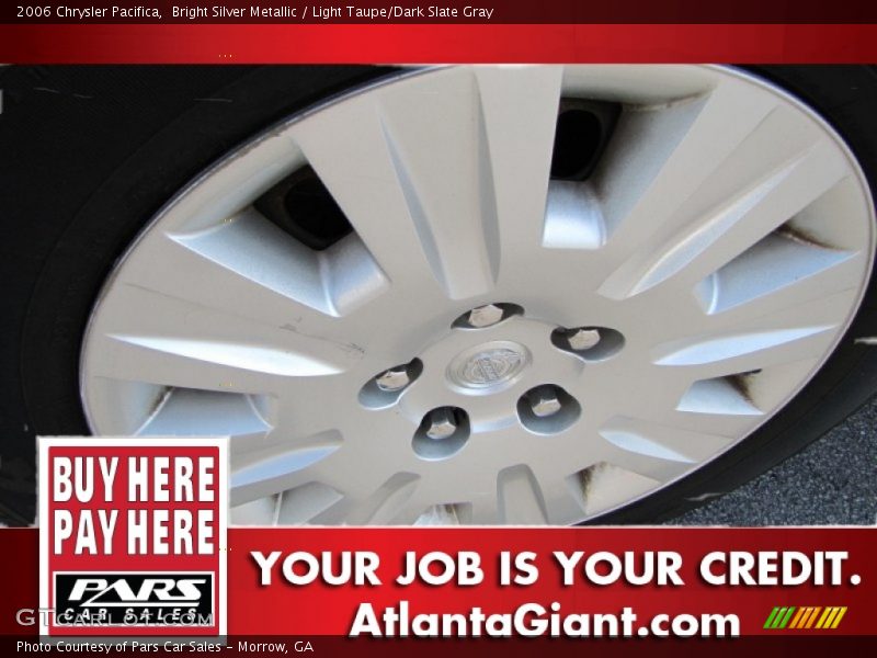 Bright Silver Metallic / Light Taupe/Dark Slate Gray 2006 Chrysler Pacifica