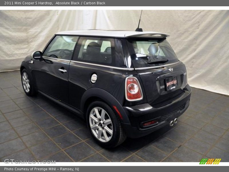 Absolute Black / Carbon Black 2011 Mini Cooper S Hardtop