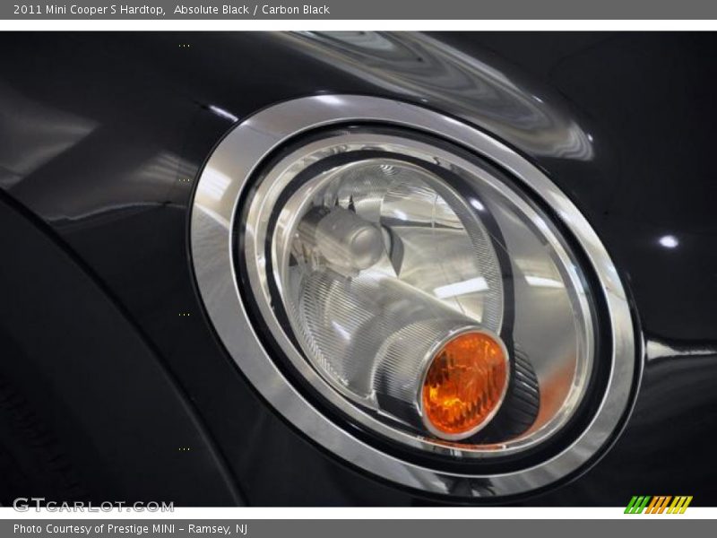 Absolute Black / Carbon Black 2011 Mini Cooper S Hardtop