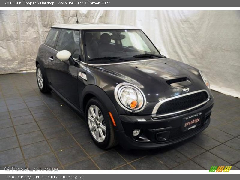 Absolute Black / Carbon Black 2011 Mini Cooper S Hardtop