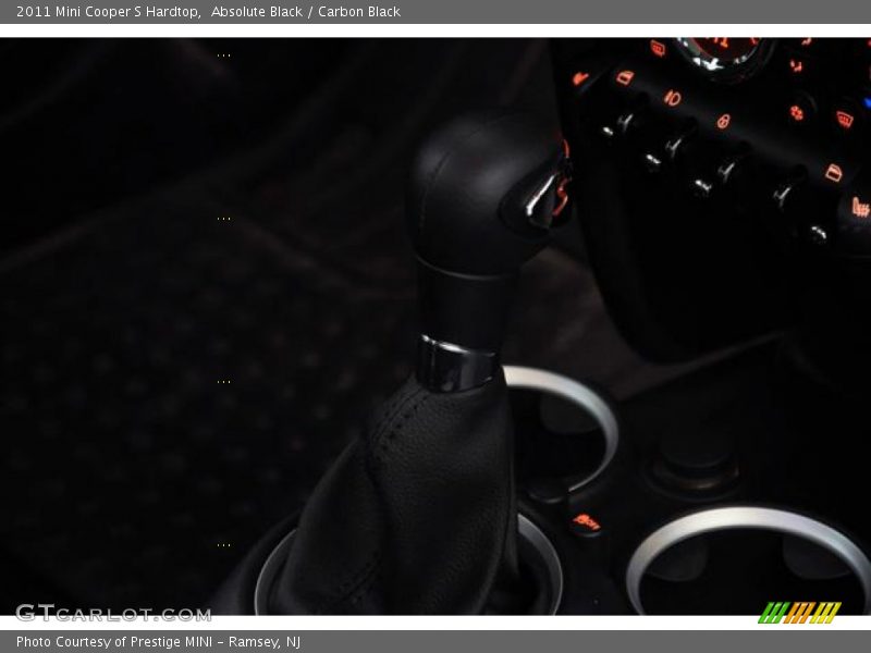 Absolute Black / Carbon Black 2011 Mini Cooper S Hardtop