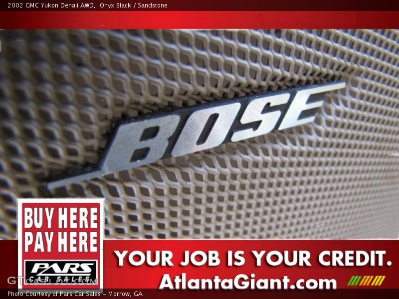 Onyx Black / Sandstone 2002 GMC Yukon Denali AWD