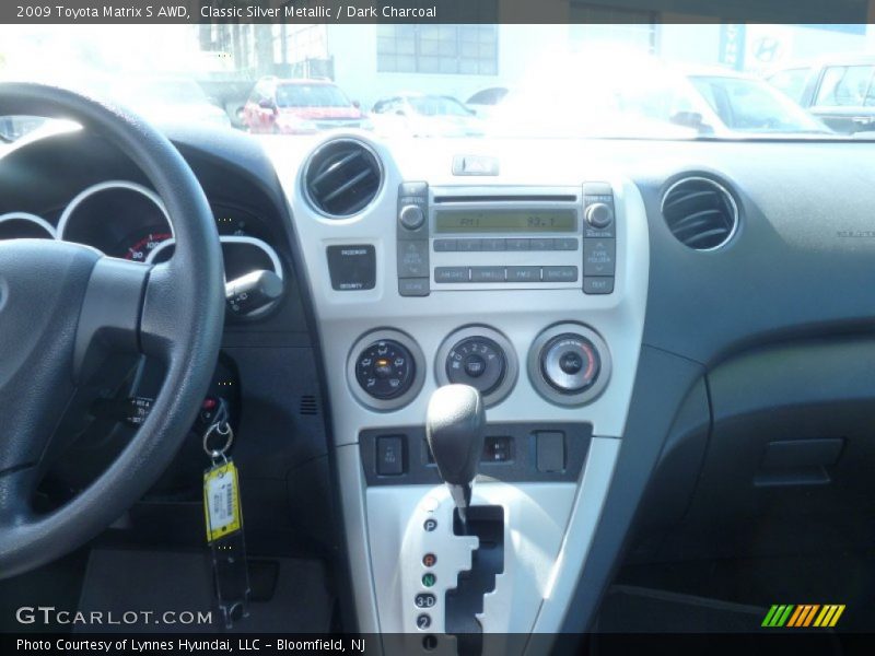 Classic Silver Metallic / Dark Charcoal 2009 Toyota Matrix S AWD