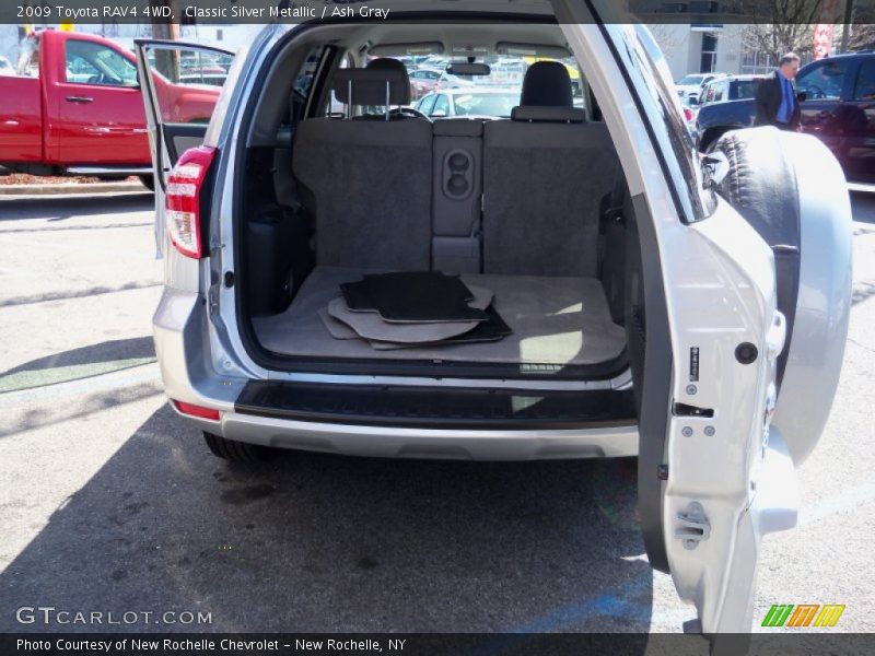 Classic Silver Metallic / Ash Gray 2009 Toyota RAV4 4WD